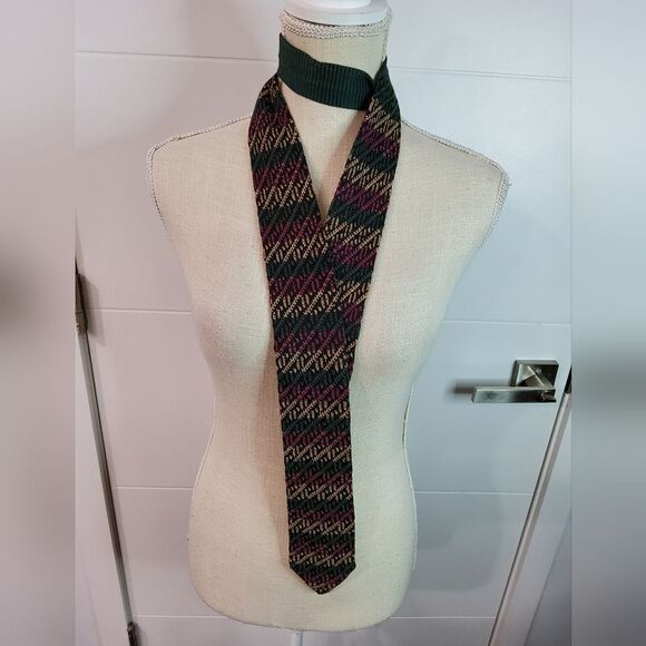 Rugby Club by Rooster Knit Tie - Picture 2 of 6